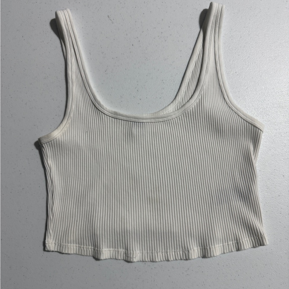 *FREE WITH BUNDLE* Old Navy White Ribbed Cotton Crop Top